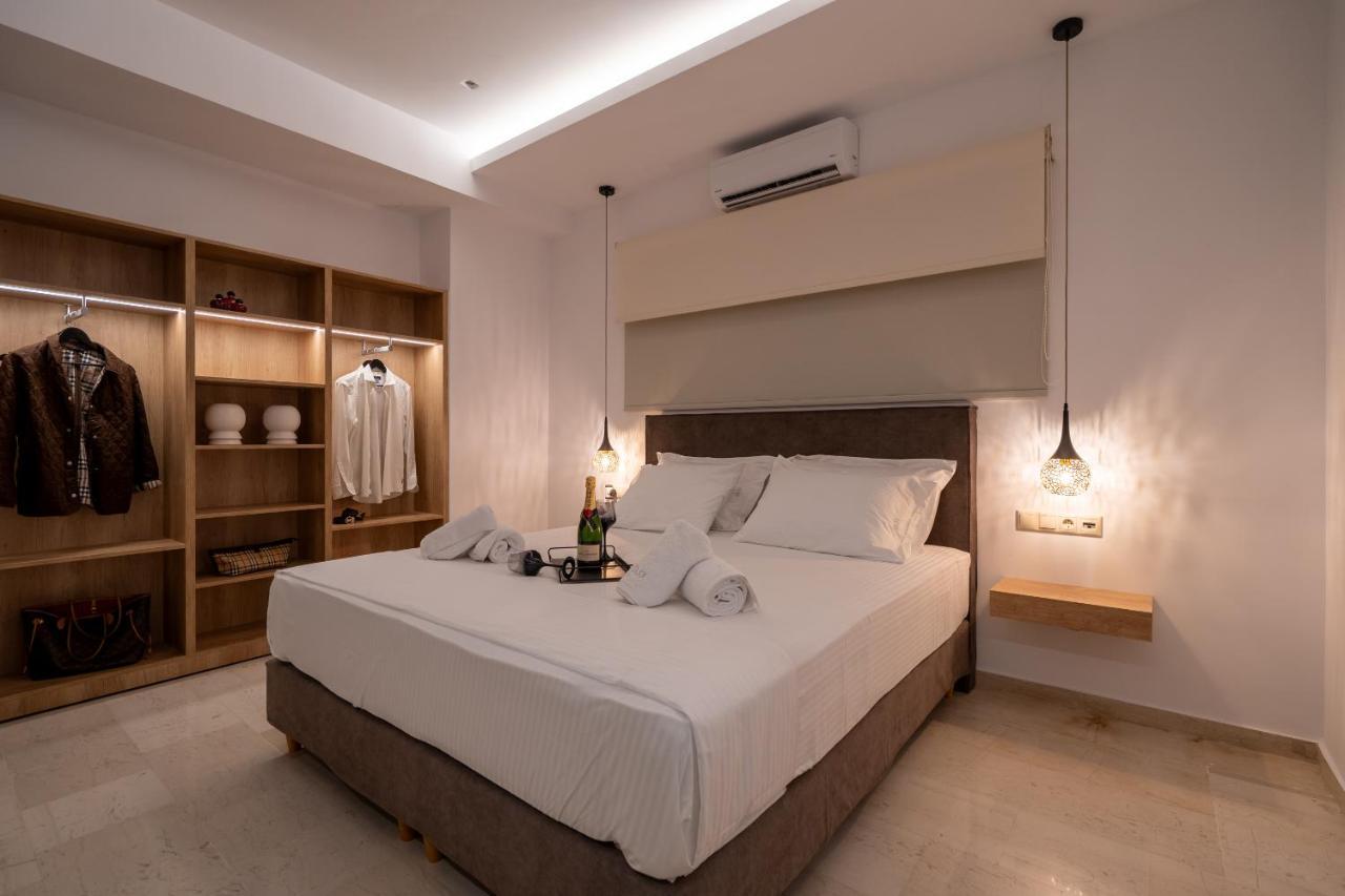 Luxury Suite In Downtown イラクリオン エクステリア 写真
