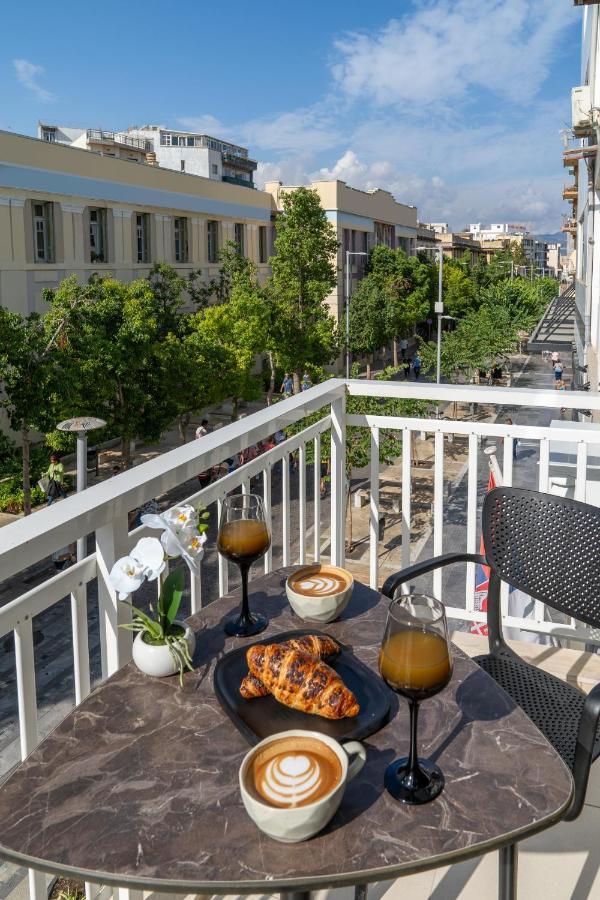 Luxury Suite In Downtown イラクリオン エクステリア 写真