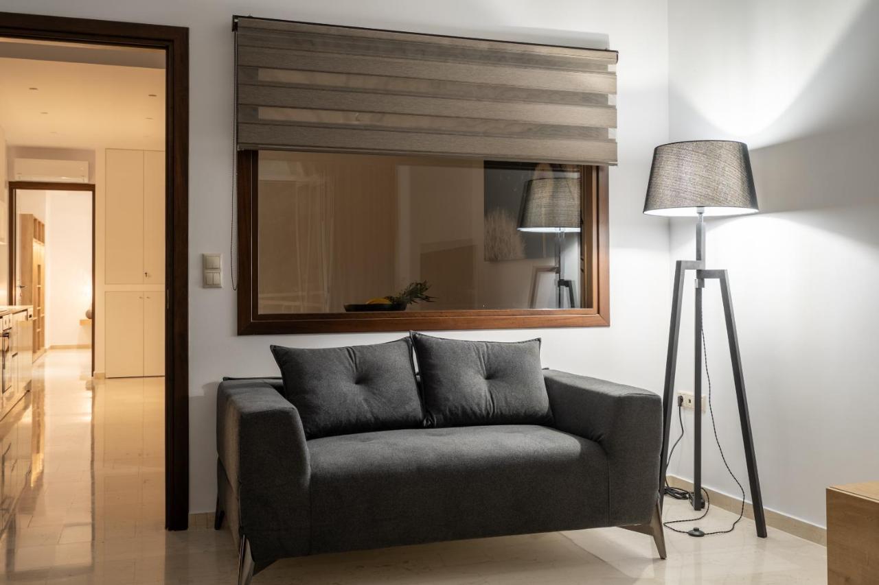 Luxury Suite In Downtown イラクリオン エクステリア 写真
